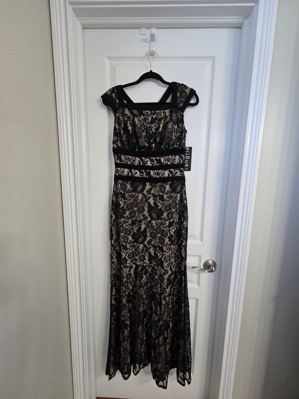 Signature by Sangria Black Lace Overlay Maxi Dress SIZE 4